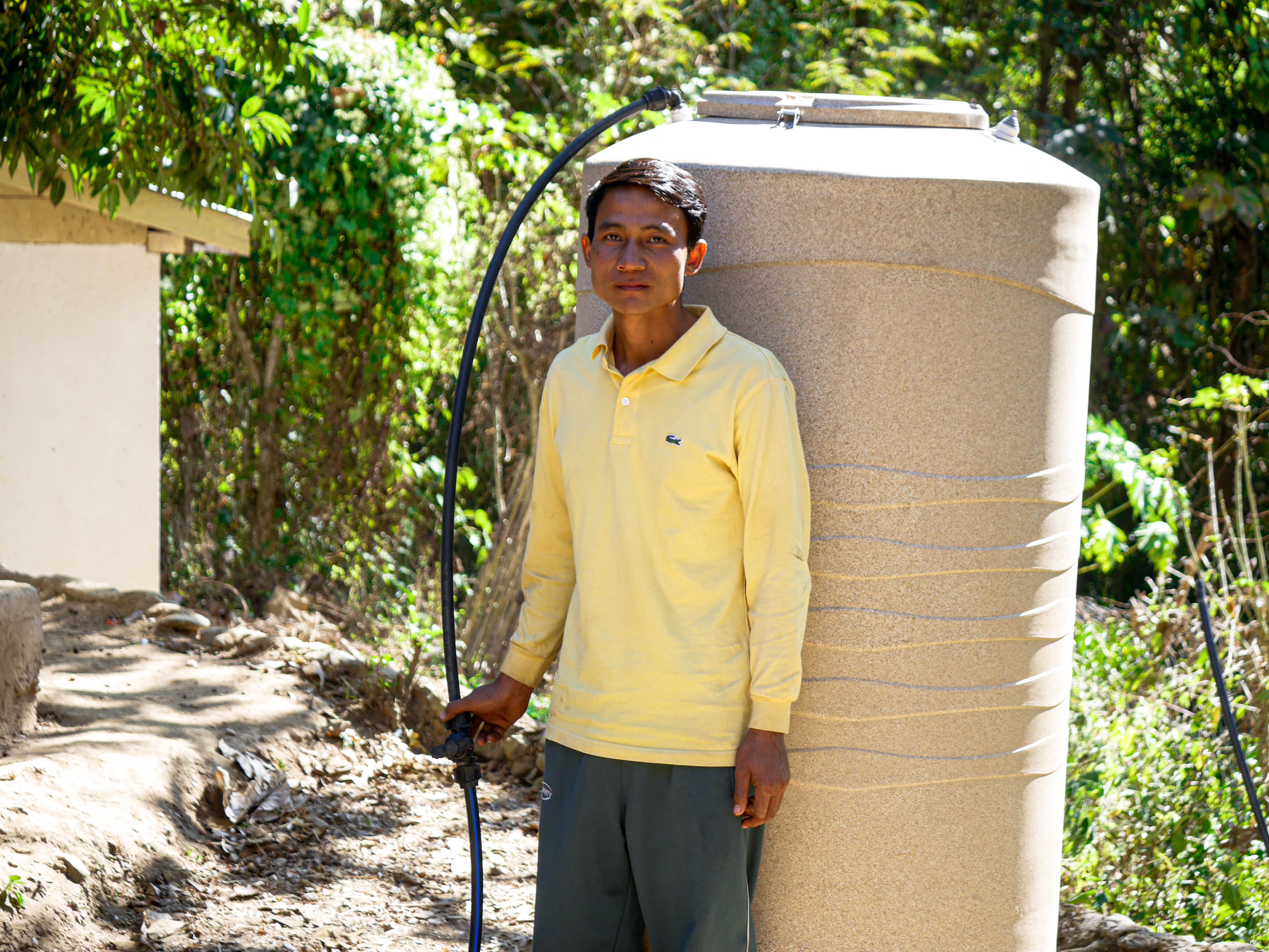 Water filter, Ban Houehin