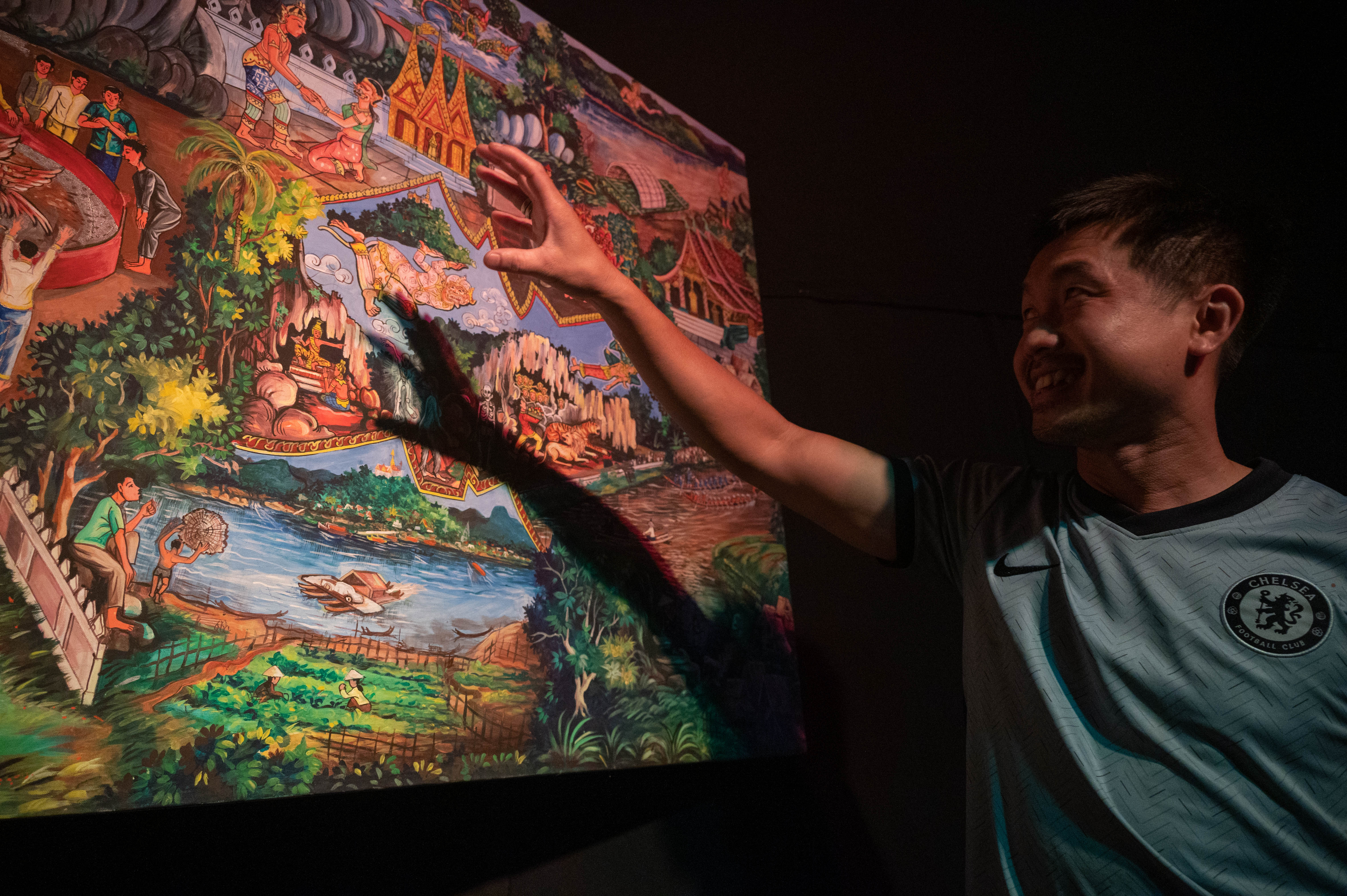A hand-crafted painting forms the backdrop of Garavek’s stage, giving the audience a glimpse of the stories told during the performance.